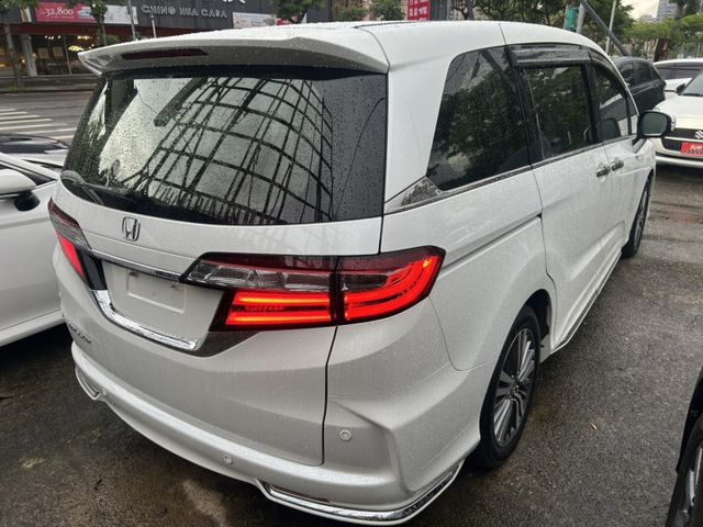百萬內最省稅金大7人座MPV!絕版神車高規配備速洽小何0966427962  第4張相片