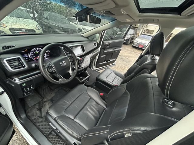 百萬內最省稅金大7人座MPV!絕版神車高規配備速洽小何0966427962  第12張相片