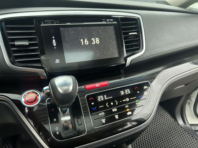 百萬內最省稅金大7人座MPV!絕版神車高規配備速洽小何0966427962  第16張相片