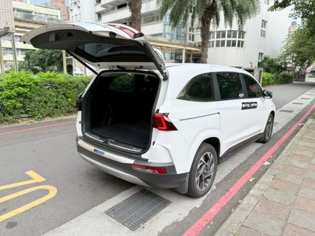 Hyundai  Custin  第5張相片