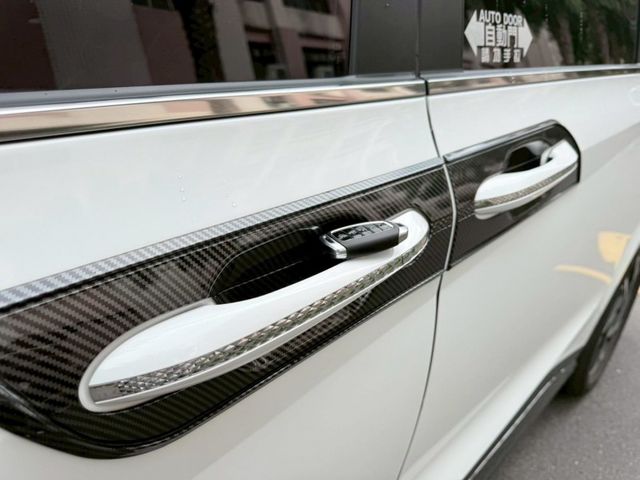 Hyundai  Custin  第6張相片