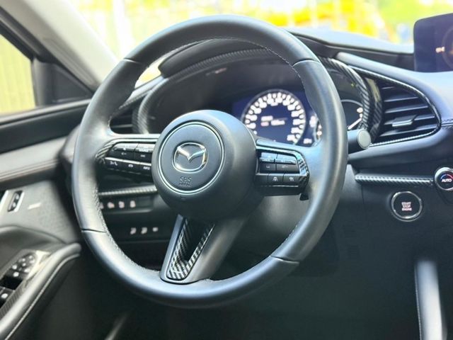 Mazda  Mazda3  第10張相片