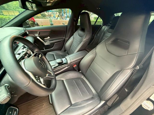 Mercedes-Benz/賓士   CLA-CLASS  第3張相片