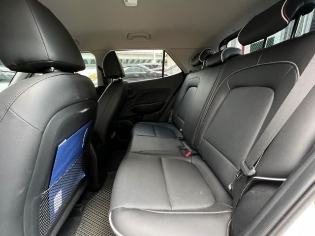 Hyundai  VENUE  第3張相片