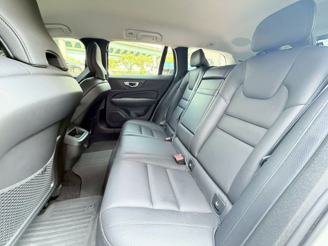 Volvo  V60  第10張相片