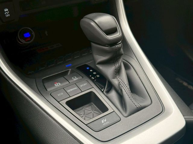 Toyota  RAV4 2024 TOYOTA RA  第3張相片