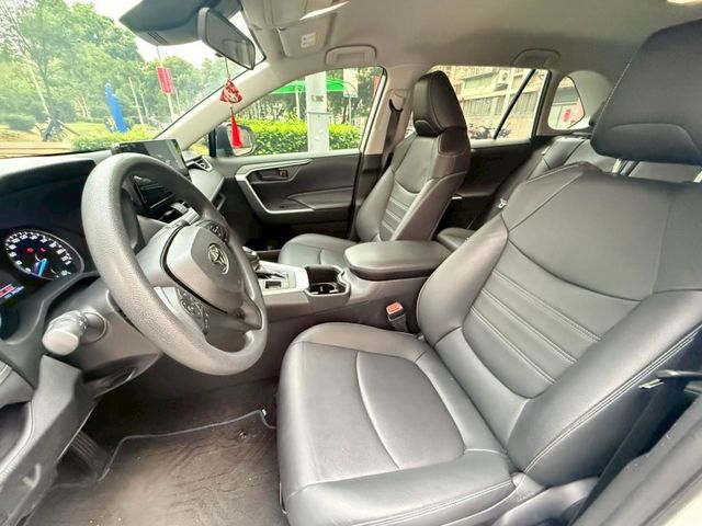 Toyota  RAV4 2024 TOYOTA RA  第6張相片