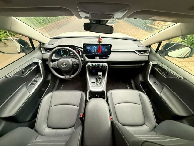 Toyota  RAV4 2024 TOYOTA RA  第7張相片
