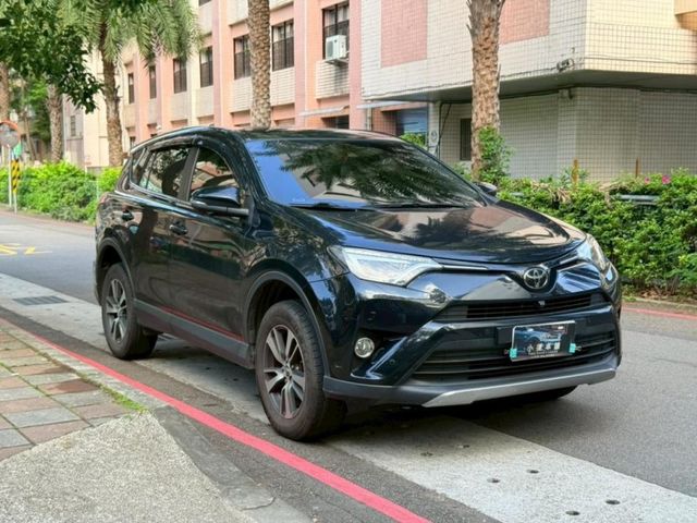 Toyota  RAV4  第1張相片