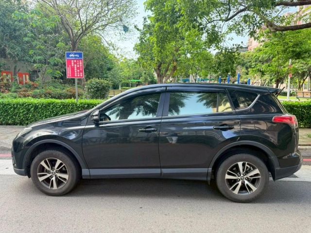 Toyota  RAV4  第9張相片