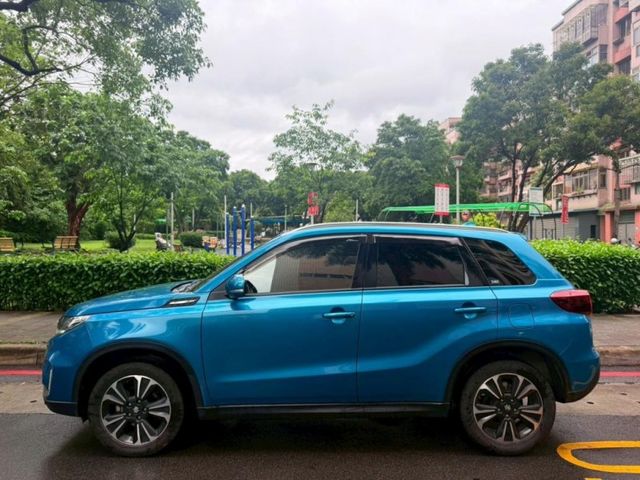 Suzuki  Vitara  第9張相片