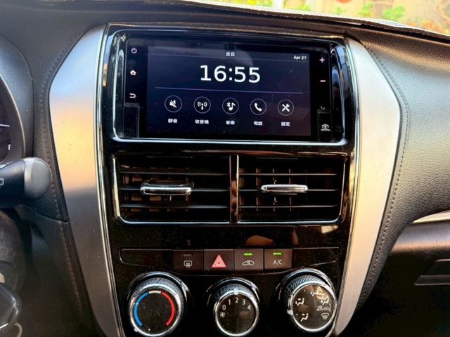 Toyota  Yaris  第3張相片