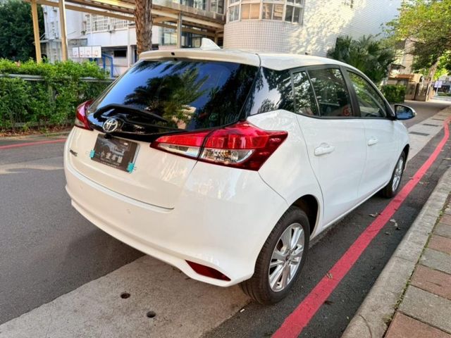 Toyota  Yaris  第10張相片