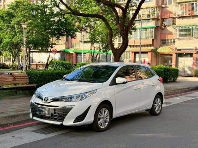 Toyota  Yaris  第12張相片