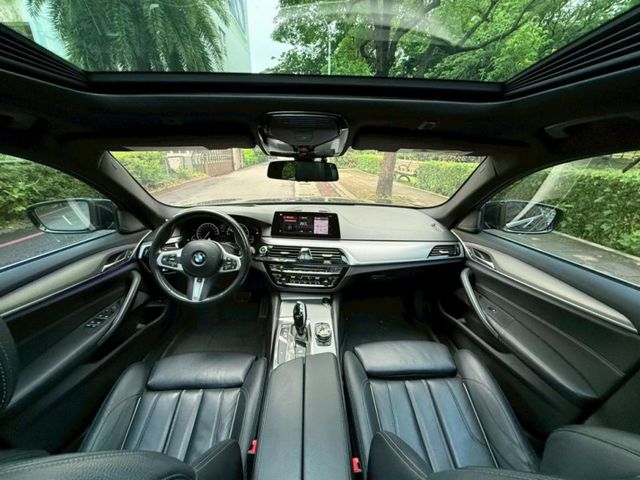 BMW/ 寶馬  5 SERIES  530i M Sport  第4張相片