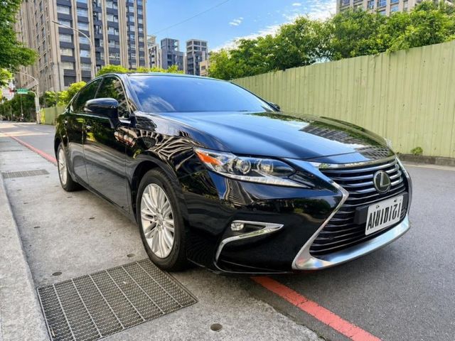 Lexus  ES200 2015 ES200 豪  第2張相片