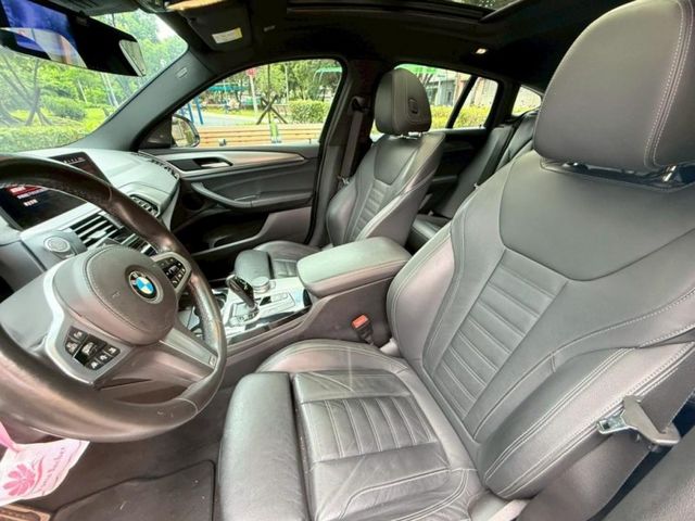 BMW/ 寶馬  X4 SERIES  X4 xDrive30i  第7張相片