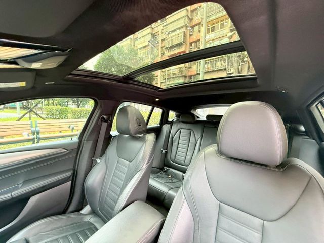 BMW/ 寶馬  X4 SERIES  X4 xDrive30i  第8張相片