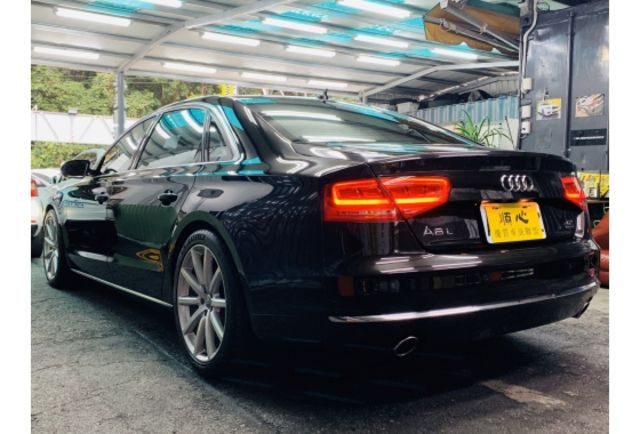 【安康國際】A8L V8 quattr 一手車原版件 總裁級座駕 新車近600萬  第6張相片