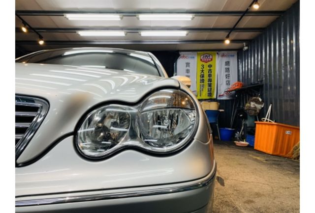 【安康國際】 BENZ 賓士 C240 總代理 一手車 低里程 原版件 內外如新  第7張相片