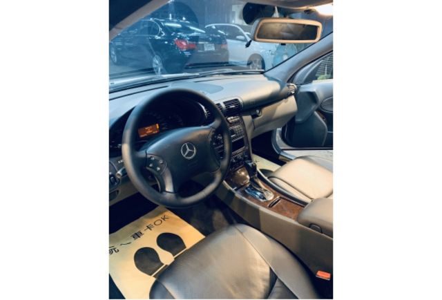 【安康國際】 BENZ 賓士 C240 總代理 一手車 低里程 原版件 內外如新  第9張相片