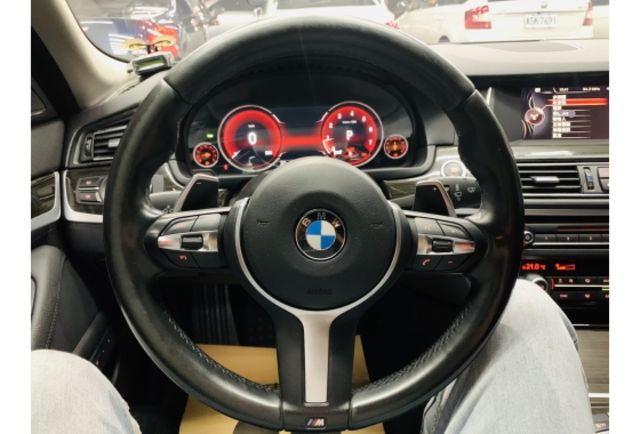 【安康國際】BMW 520I 6WB液晶儀表 環景 選腳踢尾門 一手車 原廠保養  第9張相片