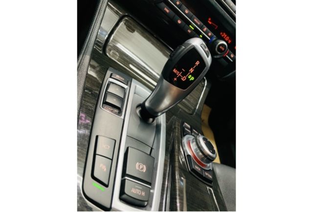 【安康國際】BMW 520I 6WB液晶儀表 環景 選腳踢尾門 一手車 原廠保養  第10張相片