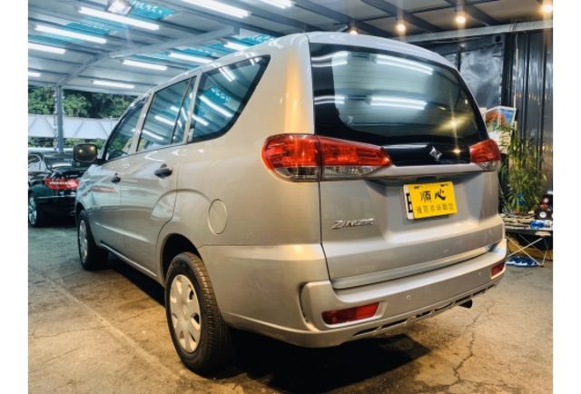 【安康國際】三菱 Zinger 新型 一手車 原版件 實車實價 客貨兩用 箱型車  第4張相片