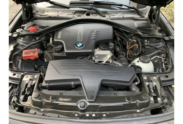 BMW 320I GT Sport line 主動式尾翼 全景 後座影音 認證車  第7張相片