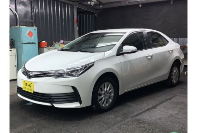 Toyota 國瑞 Altis 低里程 認證車 如新車 熱門車款 實車實價 雙安  第3張相片