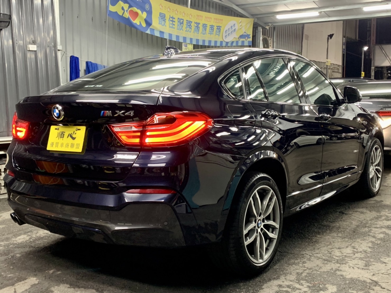 BMW X4 35i M Sport 總代理 原版件 低里程 M版專屬車色416  第6張相片