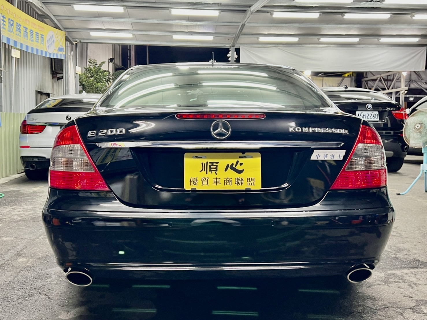 2007年式 BENZ E200 K 總代理 機械增壓 小改款 極品車況 認證車  第5張相片
