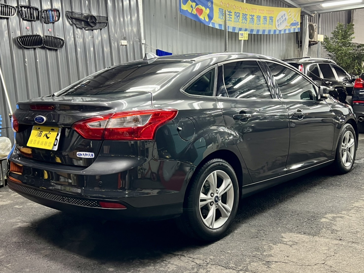 Ford Focus 1.6(Mk3)豪華版 低里程 原版件 一手女用車 認證車  第6張相片
