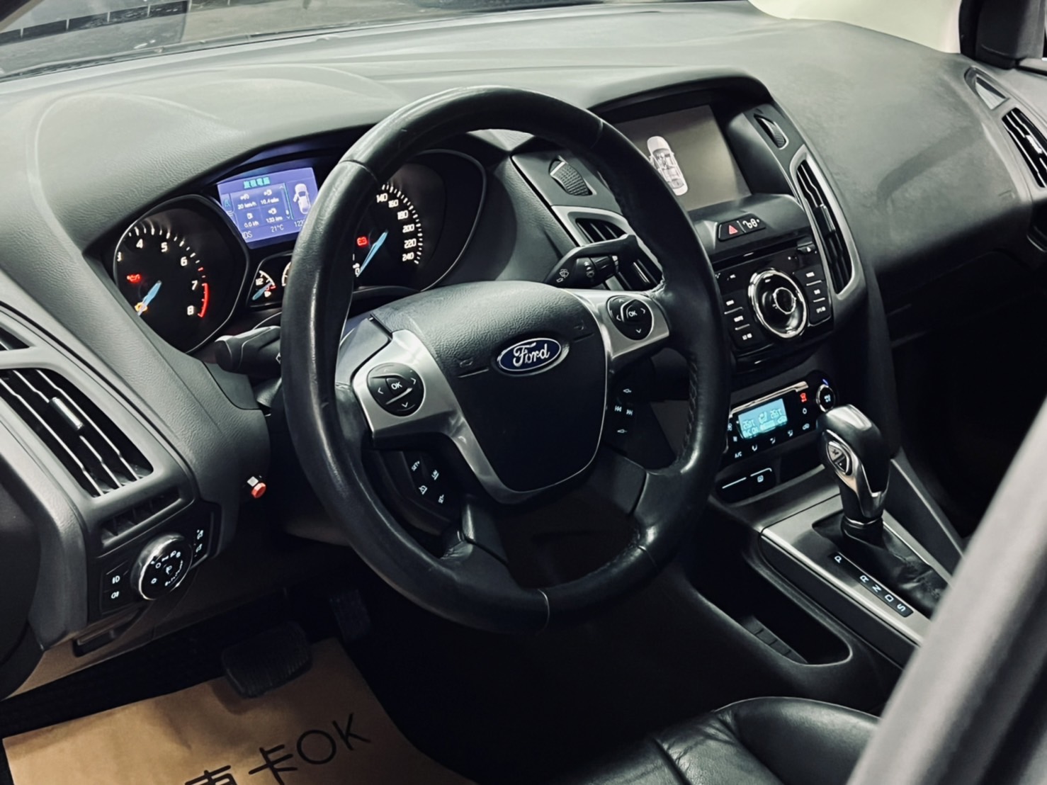 Ford Focus 1.6(Mk3)豪華版 低里程 原版件 一手女用車 認證車  第8張相片