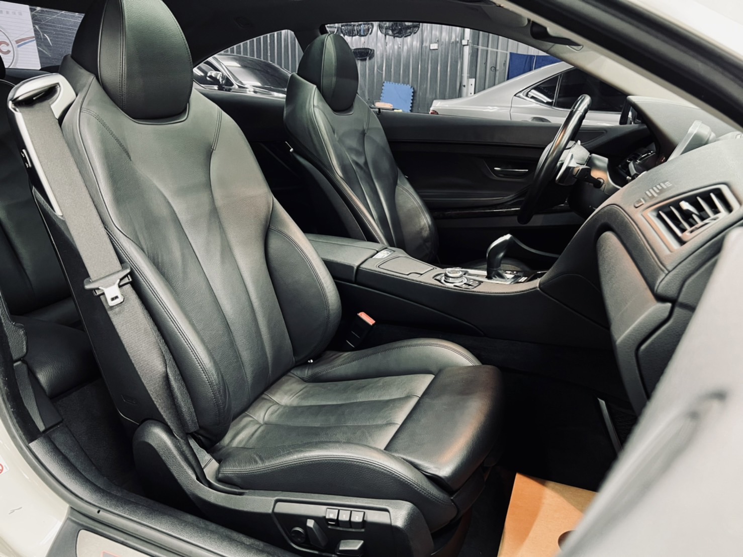 BMW 640I Coupe 總代理 低里程 僅7萬 一手車 無待修 認證車  第9張相片