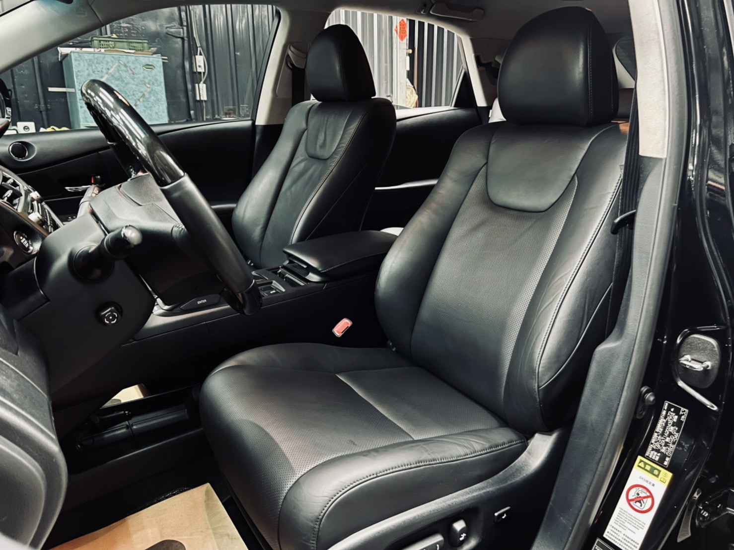 Lexus 凌志 RX270 小改款 認證車 車況 內外裝都很優 保證不失望  第9張相片
