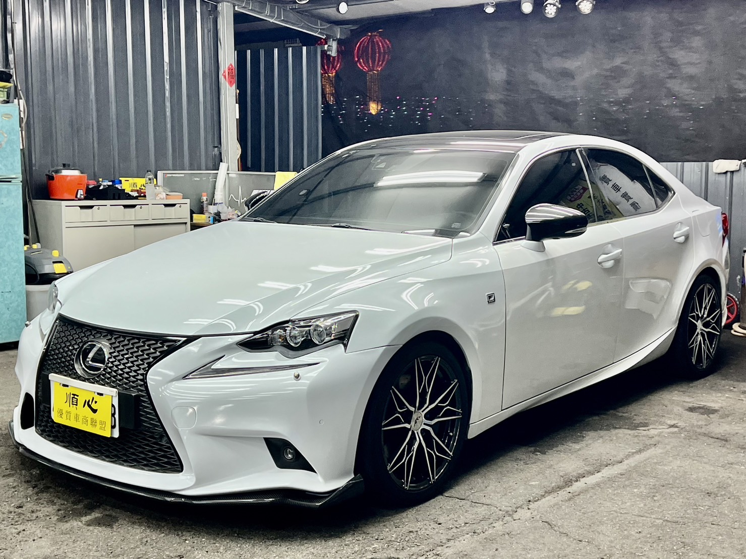 2016款 IS 200t FSport Navi 全新輪框避震 認證車 無待修  第3張相片