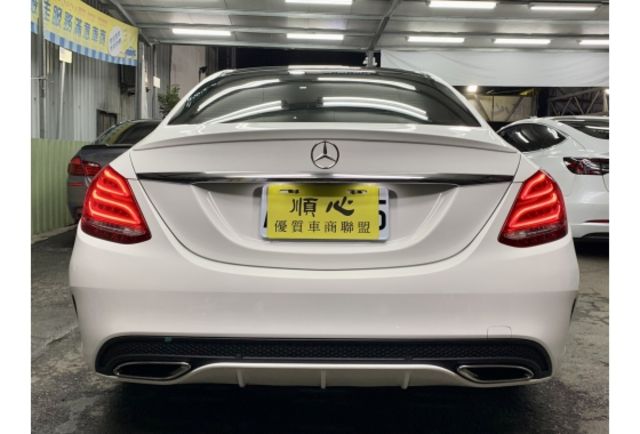 BENZ 賓士 C300 AMG 滿配 柏林 全景 認證車 實車實價 超有質感  第5張相片