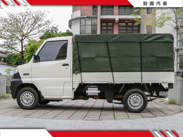 免殺價就狠便宜！全車原鈑件！里程保證！A190手排棚式貨車自動感應式頭燈日行燈  第3張相片