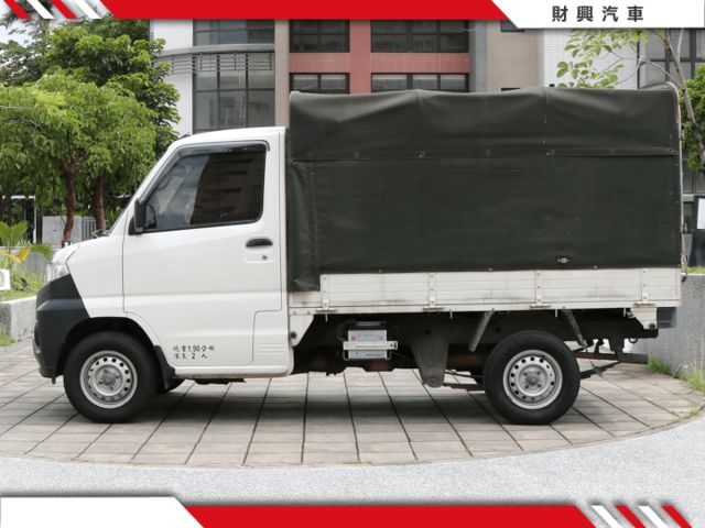 手排菱利A190，附行車紀錄器！內裝質感好～超新！固定式軟篷+鐵架門。可依照載運需求調整改裝！  第3張相片