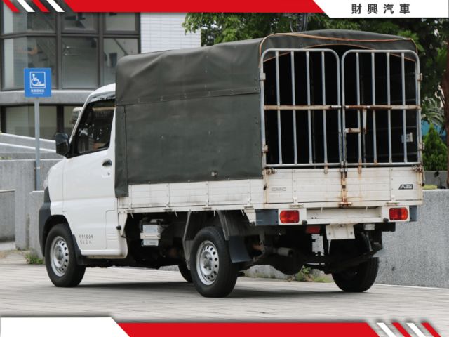 手排菱利A190，附行車紀錄器！內裝質感好～超新！固定式軟篷+鐵架門。可依照載運需求調整改裝！  第5張相片