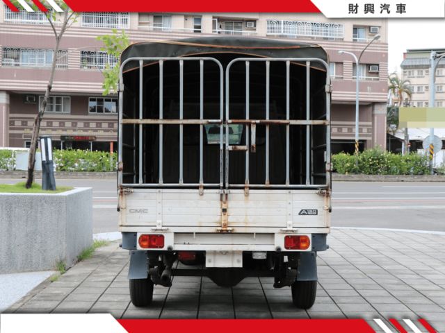 手排菱利A190，附行車紀錄器！內裝質感好～超新！固定式軟篷+鐵架門。可依照載運需求調整改裝！  第7張相片