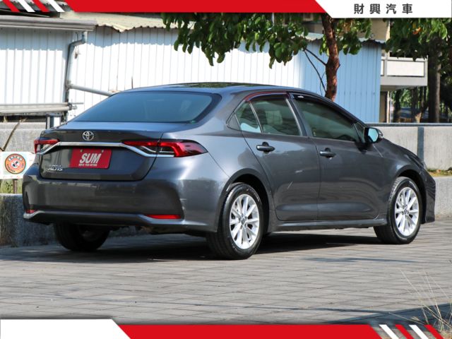 2021年 1.8 ALTIS，有I-KEY、原廠保養~里程實跑3萬6KM~循跡防滑、自動感應頭燈、定速、電動收折後視鏡  第6張相片