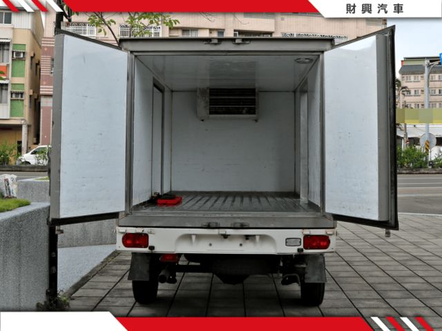 2019年菱利冷凍發財車！1.3手排汽油，-20度冷凍箱狀況超好超冷！附行車紀錄器～開回公司馬上載貨！  第6張相片