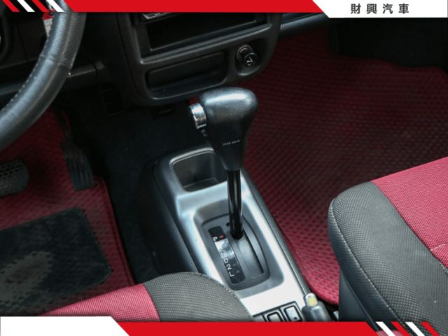 1.3 GLX版SOLIO，里程年跑1.3萬KM~機車價也可以買到優質代步小車！小箱體大空間~喜歡SOLIO都可以來談！  第10張相片