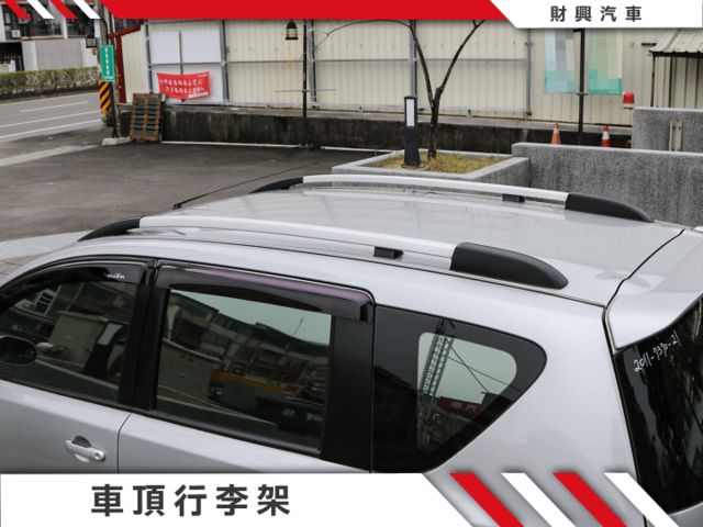 C版，超低里程，一年跑7千KM！加裝抬頭顯示器，附行車紀錄器！舒服大空間，超值划算價格，實車在庫，歡迎預約賞車！  第7張相片