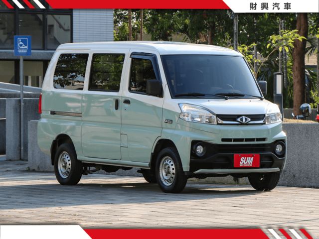 1.5廂型菱利A180，全新雙色烤漆送給你！附行車紀錄器~室內乾淨整齊無異味！盲點偵測、循跡防滑、光感應頭燈  第2張相片