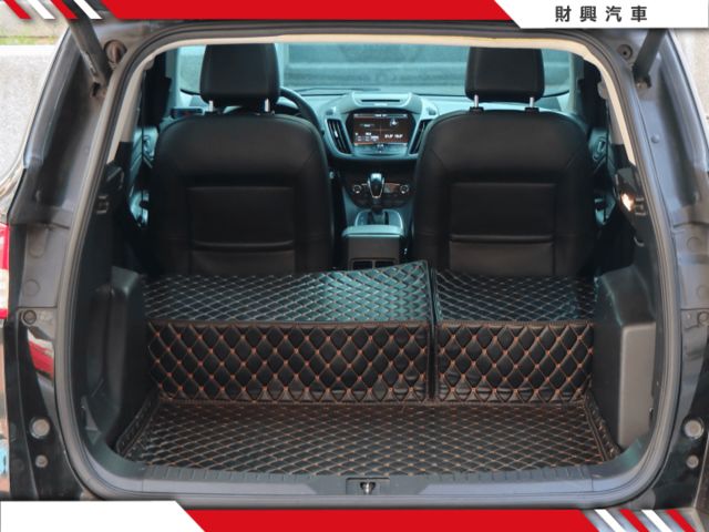 2.0柴油，同級車款全網最低價！加裝胎壓顯示器~4WD！前擋玻璃加熱、7氣囊、盲點、駕駛疲勞警示、車道偏移  第6張相片