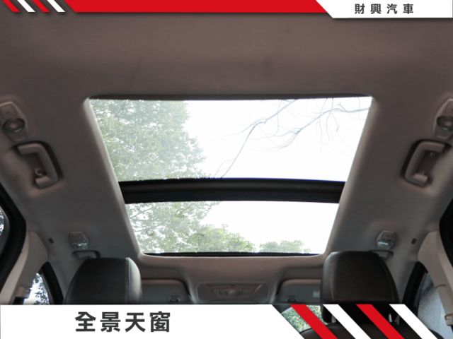 2.0柴油，同級車款全網最低價！加裝胎壓顯示器~4WD！前擋玻璃加熱、7氣囊、盲點、駕駛疲勞警示、車道偏移  第7張相片