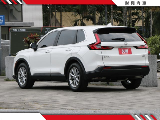 2025年S版CRV，全新領牌車，現折10萬UP！僅此一台！9吋觸控螢幕、NAVI導航、無線CARPLAY、無線充電座  第4張相片
